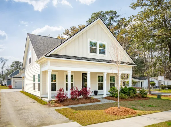 100 Pine Waters Ln, Summerville, SC 29483