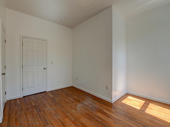 5th image of 1103 Grand Ave Floor 1