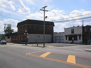 2nd image of 719 Main St