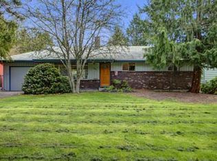 18910 33rd Ave NE, Lake Forest Park, WA 98155