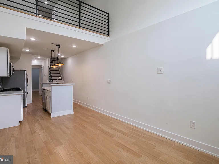 1220 N Lecount St #A — Photo 6