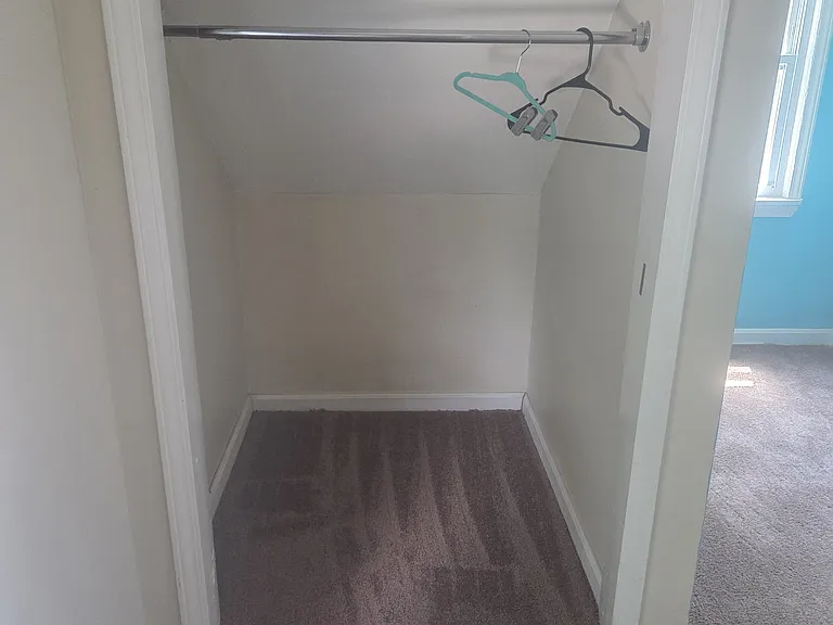 11412 Woodview Blvd — Photo 23