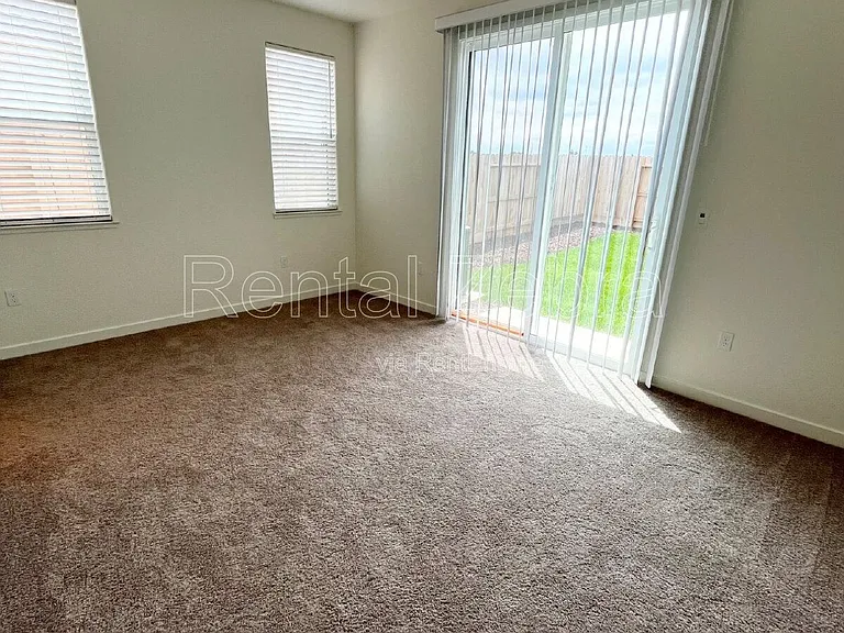 165 Squaw Valley Dr — Photo 8