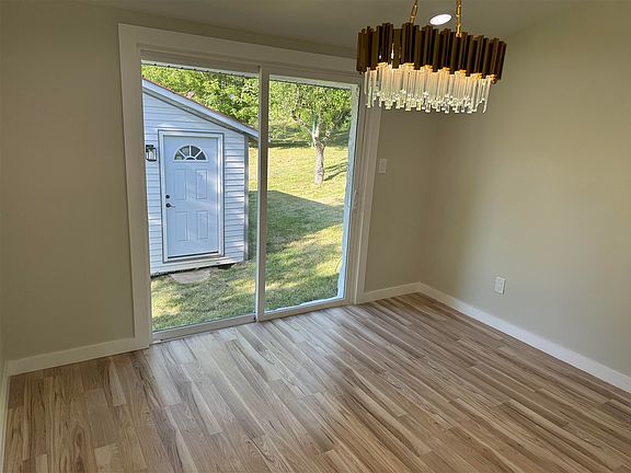 4th image of 2878 Penns Chapel Rd