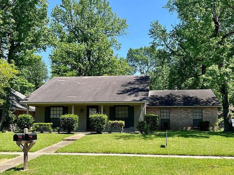 5113 Sandy Ridge Dr — Photo 1