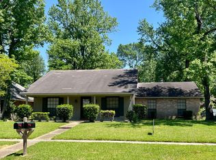 5113 Sandy Ridge Dr, Baton Rouge, LA 70817
