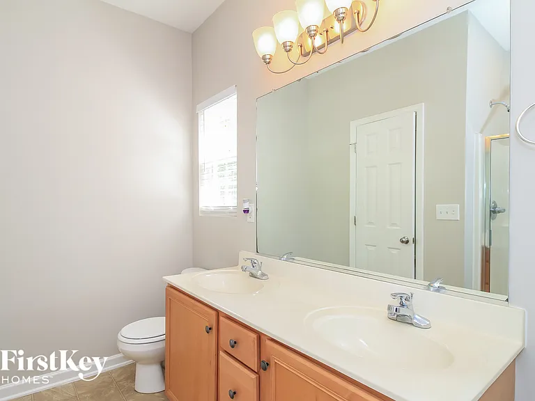 365 Silver Creek Trl — Photo 10