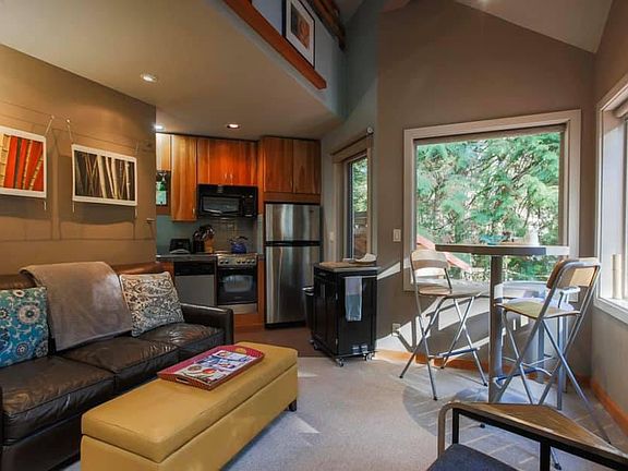 4th image of 12525 Sunrise Dr NE #A