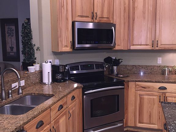 4th image of 3016 Five Oaks Drive
