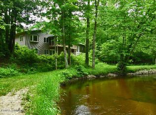 750 W Millerton Rd, Scottville, MI 49454