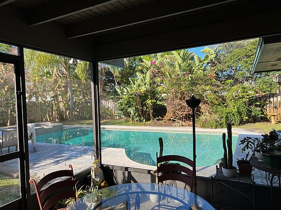 2nd image of 2506 Manorwood Dr