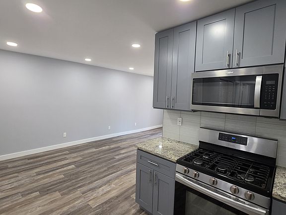 2nd image of 9841 Northeast Blvd #21B