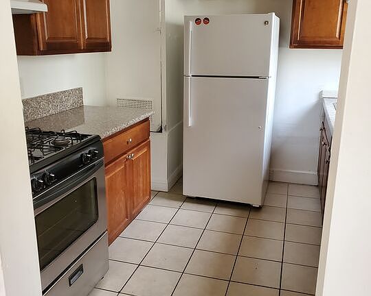 2nd image of 127 N Clark Dr