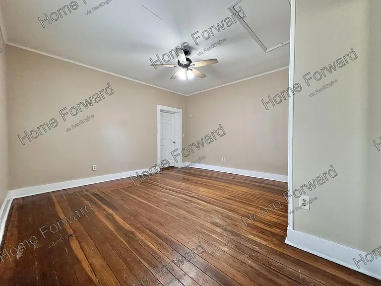 348 Davis Ct — Photo 14