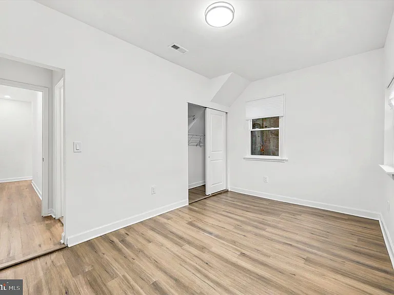 514 Ryers Ave #B — Photo 13