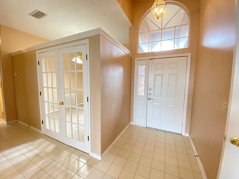 3708 Molona Dr — Photo 5