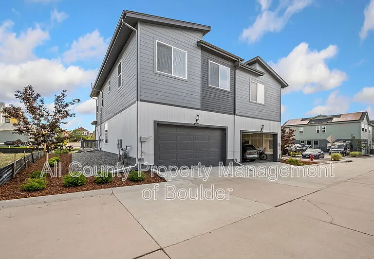 1432 Sanitas Ln — Photo 19