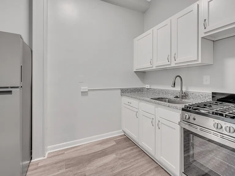 John Jay Apartments — Photo 17
