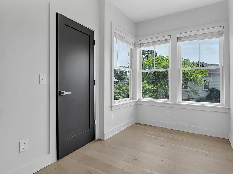 182 Waterman St #2D — Photo 10