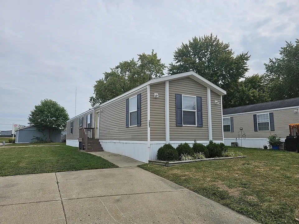 1807 Meyer St
