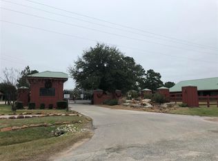 9 Houston Rd, Huntsville, TX 77340