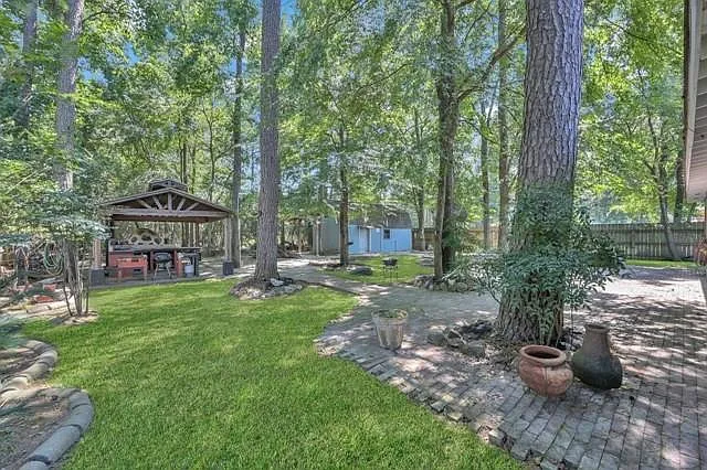 6715 Dillon Dr — Photo 27