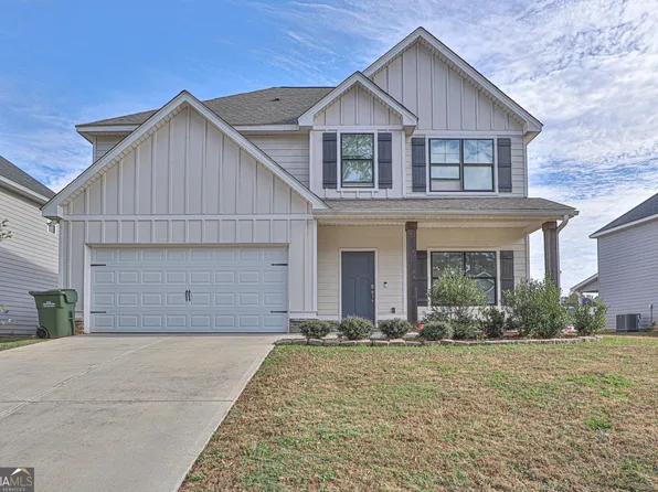 2392 19th Pl, Valley, AL 36854
