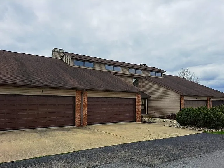 10436 Township Highway 17 #J-2 — Photo 1