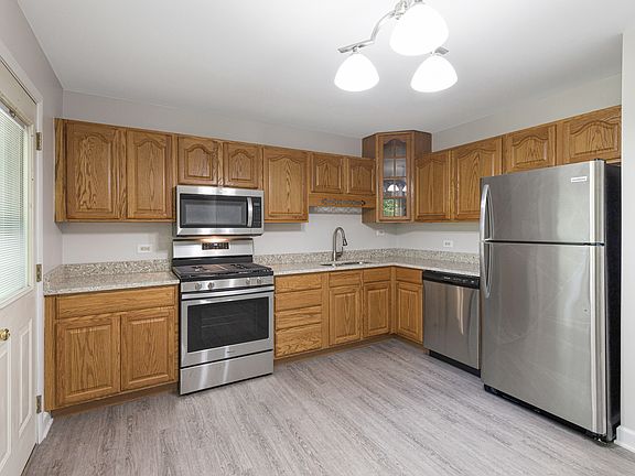 3rd image of 700 Poplar Creek Ct