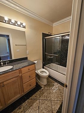 2nd image of 663 11th St #3