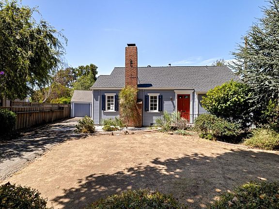 2nd image of 817 Winchester Dr