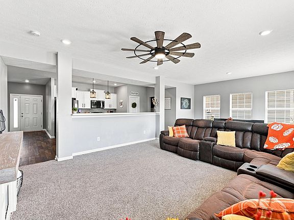 5th image of 2353 Prophetstown Rd