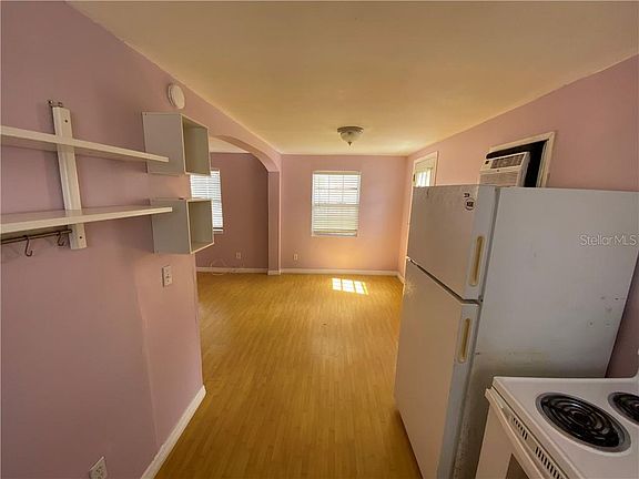 5th image of 2826 9th Ave N #2