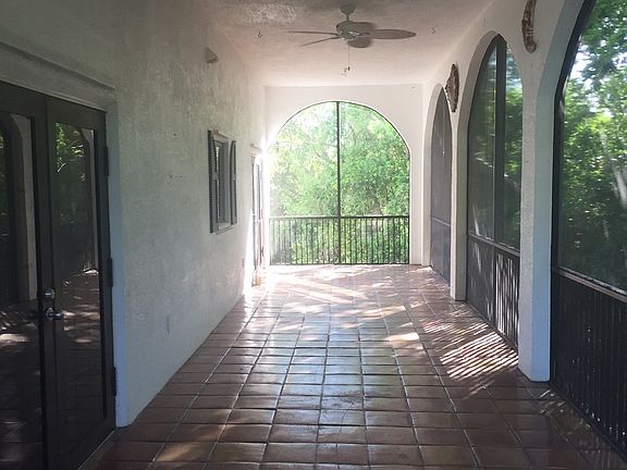 Screen Porch