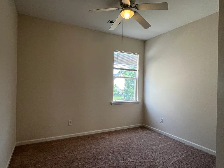 1429 Dairy Glen Dr — Photo 41