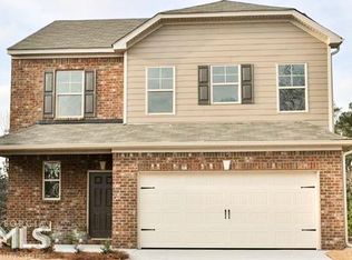 3065 Duke Dr, Fairburn, GA 30213