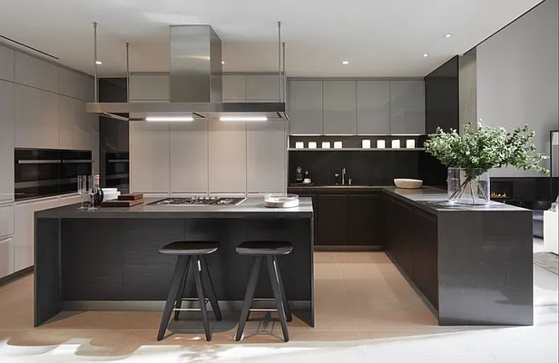 Rented by Compass | media 44