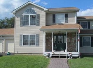 163 Arthur Ln, Brodheadsvlle, PA