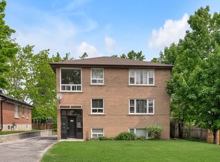 128 Napier St #1, Barrie, ON L4M 1W5