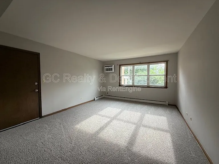 525 N Highview Ave #106 — Photo 2
