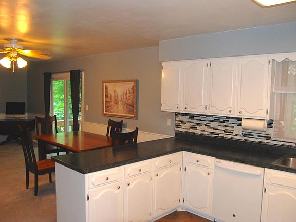 5th image of 816 Bourn Ave
