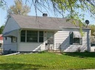 702 E South St, Marshalltown, IA 50158
