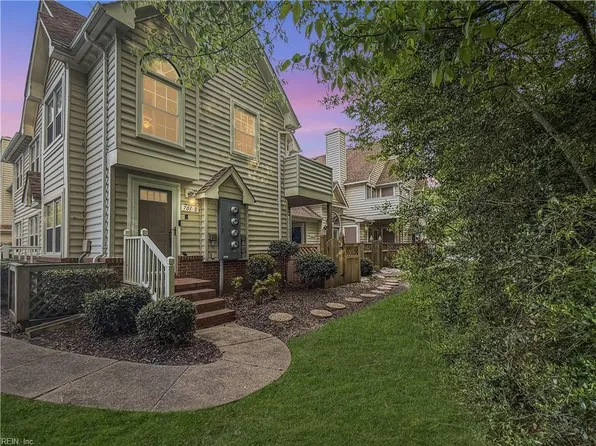 701 Meherrin River Ct APT D, Chesapeake, VA 23320