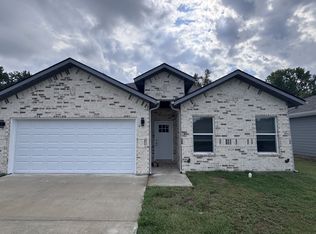 807 Sayle St, Greenville, TX 75401