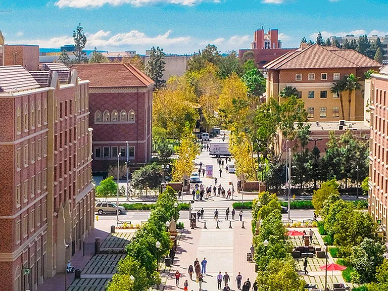 USC Campus(5 Min Walk)