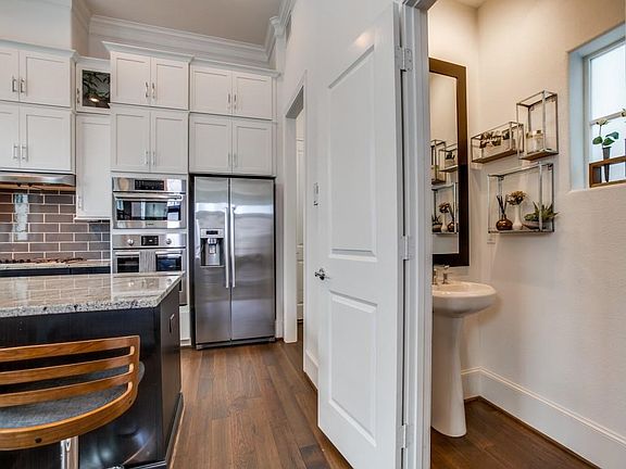 4th image of 1704 Millsap Ln