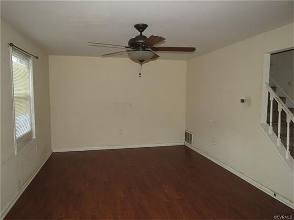2nd image of 908 Hurtsborne Ct #908