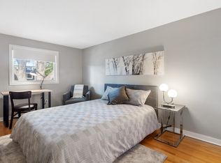 5 Majestic Dr, Ottawa, ON K2G1C5