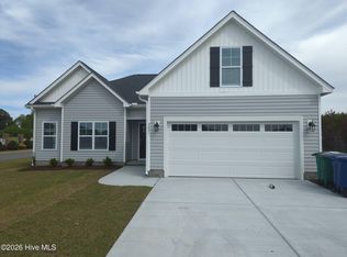 2601 Rhinestone Dr, Winterville, NC 28590