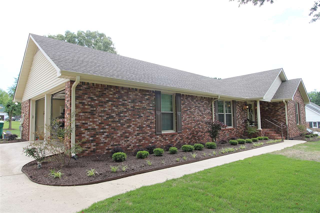 1079 Brentwood Dr, Milan, TN 38358 Zillow